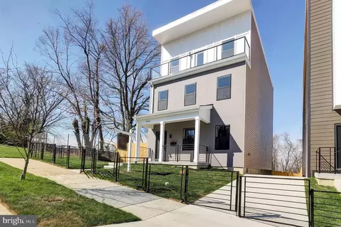 4000 D St SE, Washington, DC 20019 photo 3