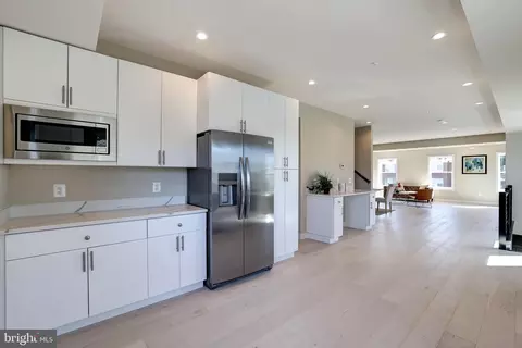 4000 D St SE, Washington, DC 20019 photo 17