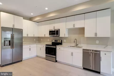 4000 D St SE, Washington, DC 20019 photo 46