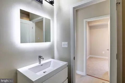 4000 D St SE, Washington, DC 20019 photo 50