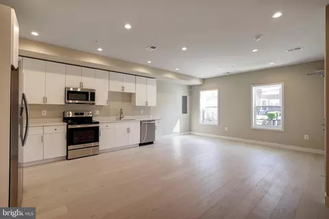 4000 D St SE, Washington, DC 20019 photo 10