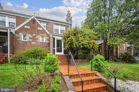 723 Nicholson St NW, Washington, DC 20011