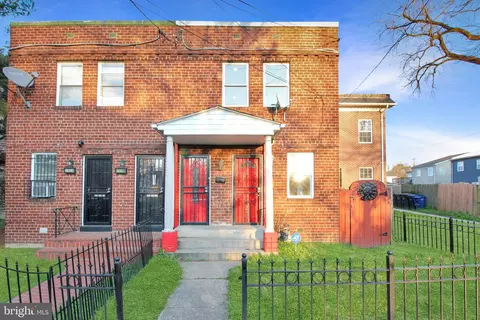 1113 45th St NE, Washington, DC 20019
