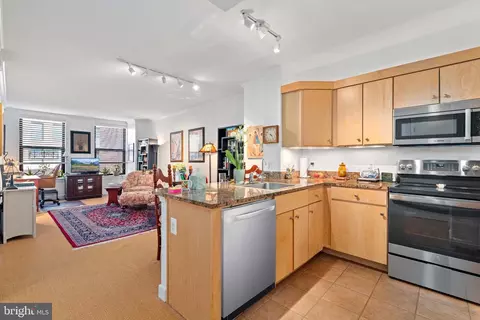 616 E Street St NW #709, Washington, DC 20004 photo 1