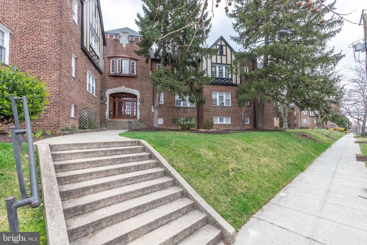 222 Farragut St NW Unit 201  