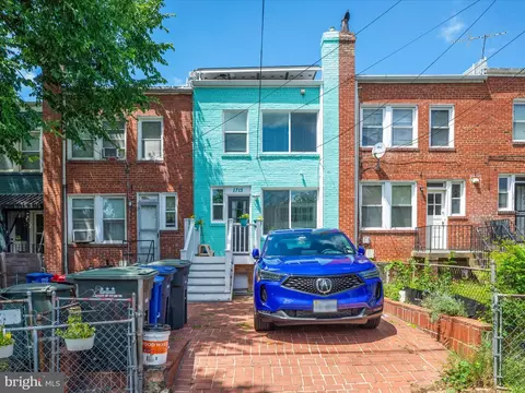 1715 Lang Pl NE, Washington, DC 20002 photo 3