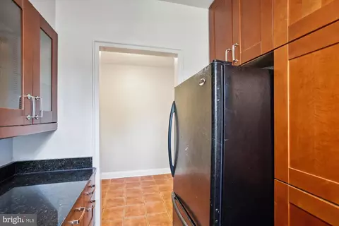 Kitchen - 4866 Macarthur Blvd NW #2, Washington, DC 20007 photo 4 of 4