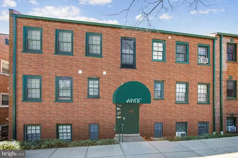 Exterior - 4866 Macarthur Blvd NW #2, Washington, DC 20007 photo 3 of 3