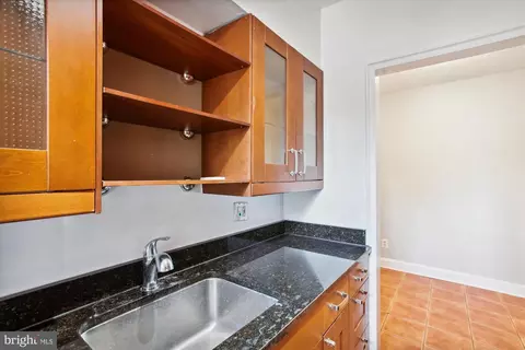 Kitchen - 4866 Macarthur Blvd NW #2, Washington, DC 20007 photo 3 of 4