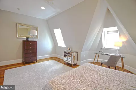 Bedroom - 121 4th St NE, Washington, DC 20002 photo 13 of 14