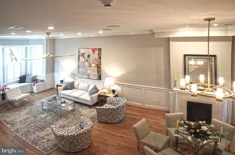 121 4th St NE, Washington, DC 20002