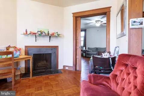 Living - 1435 E Capitol St SE, Washington, DC 20003 photo 2 of 9