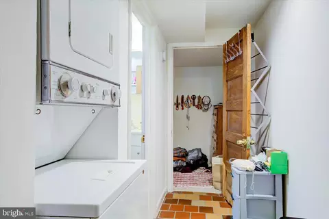 Other - 1435 E Capitol St SE, Washington, DC 20003 photo 10 of 13