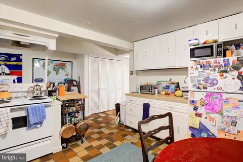 Other - 1435 E Capitol St SE, Washington, DC 20003 photo 12 of 13