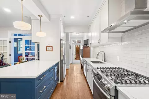 3839 Beecher St NW, Washington, DC 20007 photo 7