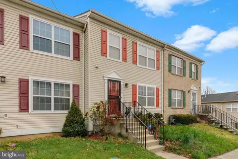 3808 Bay Ln SE, Washington, DC 20019