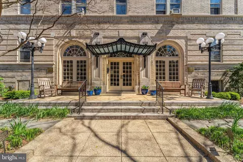 1725 17th St NW #409, Washington, DC 20009