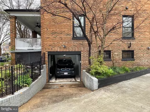 Exterior - 415 23rd Pl NE, Washington, DC 20002 photo 4 of 9