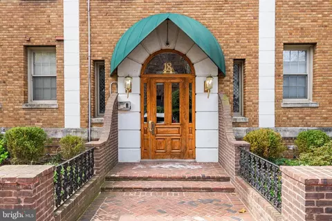 Entry Way - 18 9th St NE #110, Washington, DC 20002 photo 1 of 3