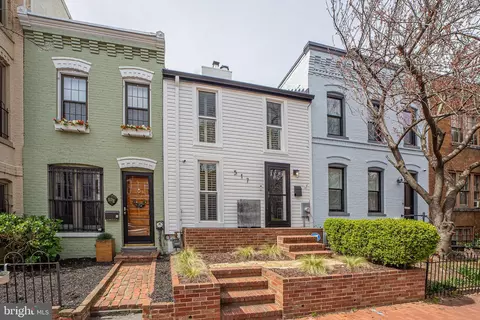 517 10th St SE, Washington, DC 20003