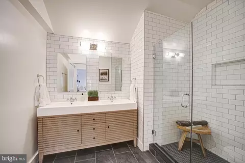 Bath - 517 10th St SE, Washington, DC 20003 photo 2 of 3