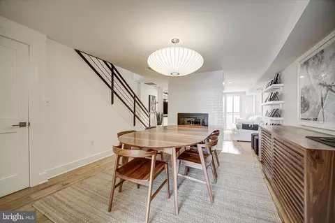 Dining - 517 10th St SE, Washington, DC 20003 photo 3 of 3
