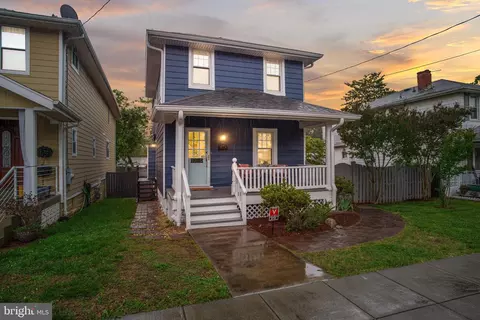 3712 24th St NE, Washington, DC 20018