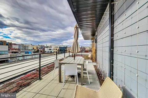 Exterior - 801 N Street St NW #101, Washington, DC 20001 photo 5 of 6