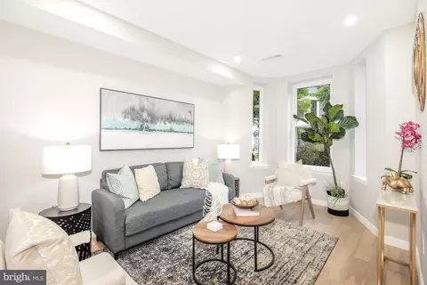 136 Bates St NW, Washington, DC 20001
