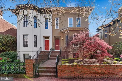 103 6th St NE, Washington, DC 20002