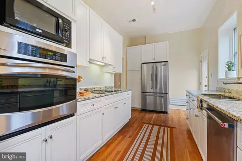 Kitchen - 103 6th St NE, Washington, DC 20002 photo 4 of 7