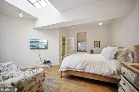 Bedroom - 614 614 A St SE #REAR, Washington, DC 20003 photo 2 of 3