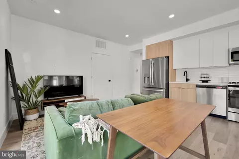 14 P St NW #101, Washington, DC 20001 photo 5