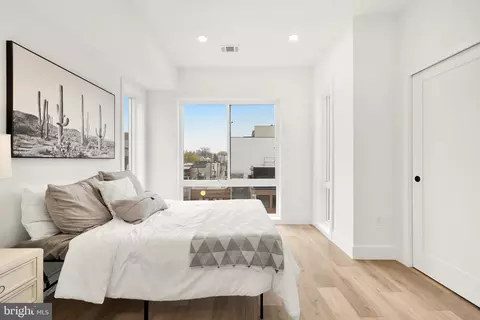 Bedroom - 14 P St NW #404, Washington, DC 20001 photo 1 of 5