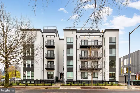 Exterior - 14 P St NW #404, Washington, DC 20001 photo 4 of 5
