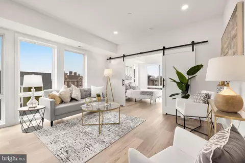 Living - 14 P St NW #404, Washington, DC 20001 photo 1 of 2