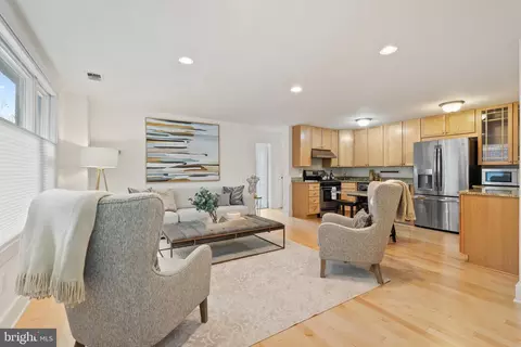 4840 Macarthur Blvd NW #502, Washington, DC 20007