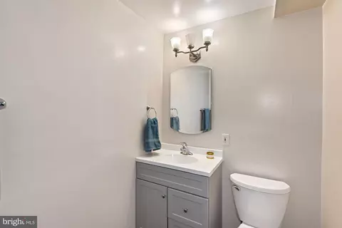 Bath - 429 18th St NE #2, Washington, DC 20002 photo 2 of 3