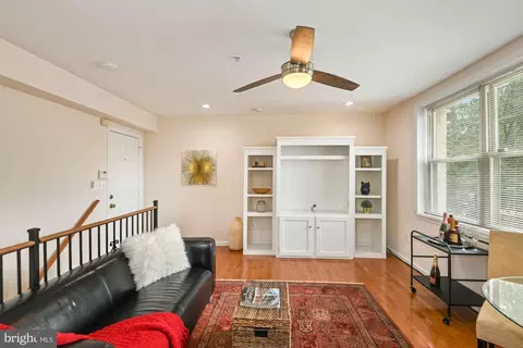 Living - 429 18th St NE #2, Washington, DC 20002 photo 3 of 3