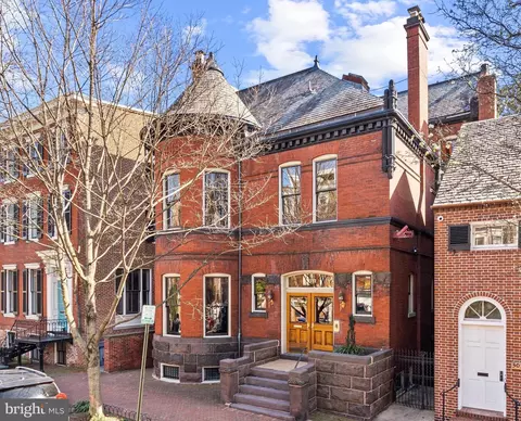 3032 N Street St NW, Washington, DC 20007