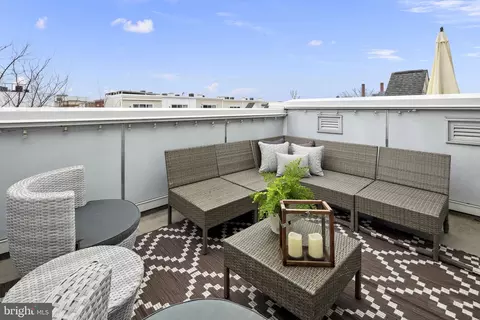 Exterior - 1003 4th St SE, Washington, DC 20003 photo 3 of 4
