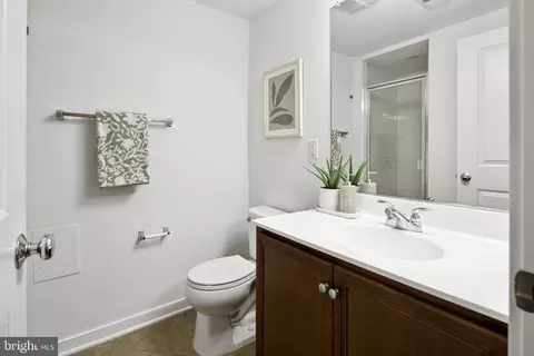 Bath - 1003 4th St SE, Washington, DC 20003 photo 1 of 3