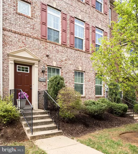 2420 Baldwin Cres NE, Washington, DC 20018