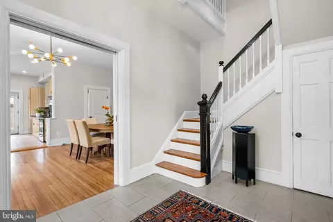 Entry Way - 1625 1st St NE, Washington, DC 20002 photo 3 of 4