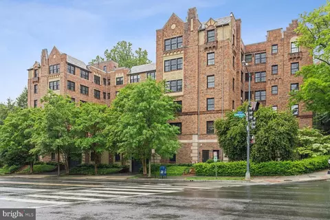 3000 Tilden St NW #203, Washington, DC 20008