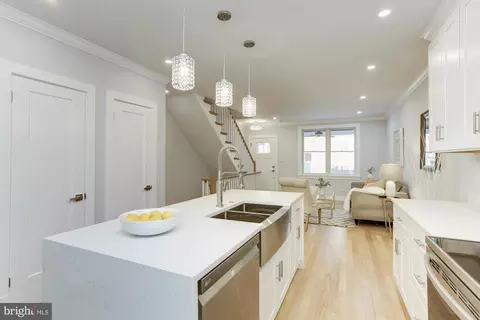 1839 E Street St NE, Washington, DC 20002