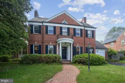 3700 Davenport St NW, Washington, DC 20016