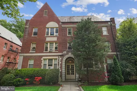 3024 Porter St NW #204, Washington, DC 20008