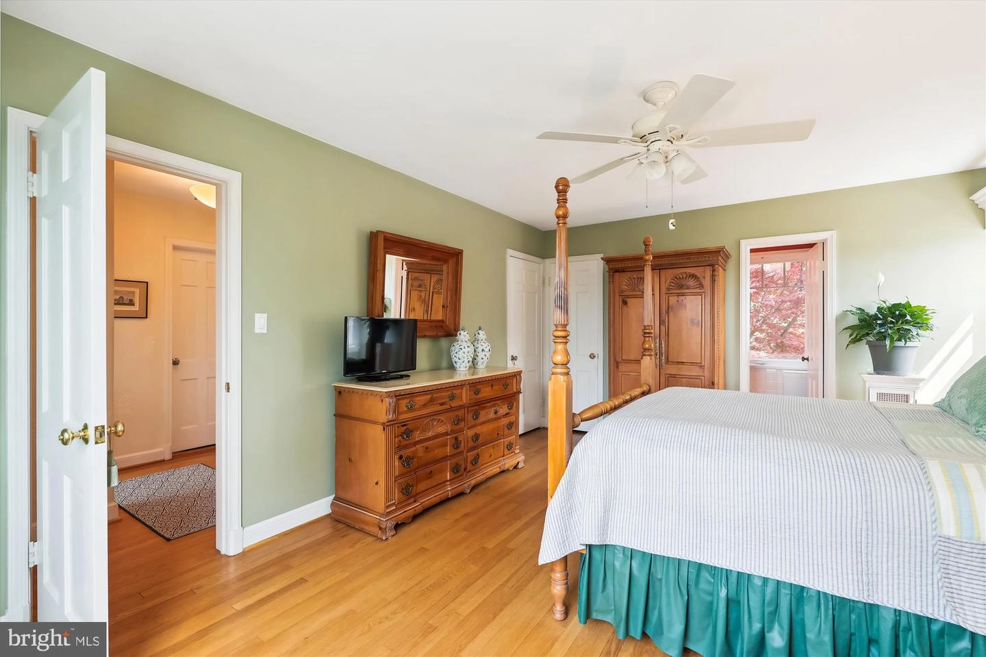 Bedroom - 4709 Berkeley Ter NW, Washington, DC 20007 photo 6 of 7