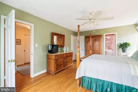 Bedroom - 4709 Berkeley Ter NW, Washington, DC 20007 photo 6 of 7